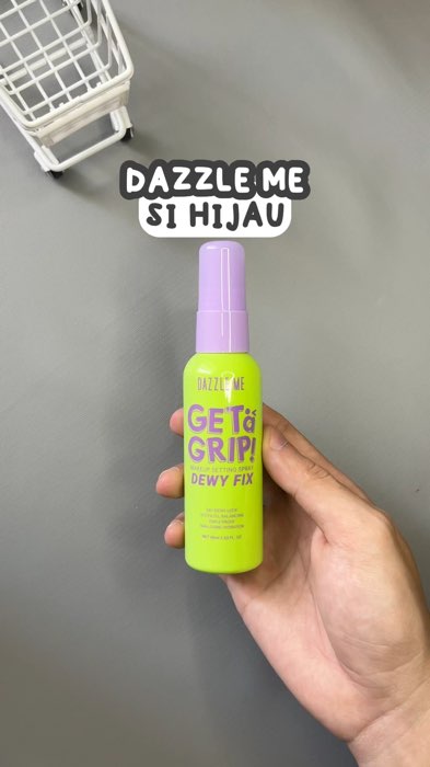 Dazzle me hijau #Diskon50Persen #settingsprayviral #dazzleme #dazzlemebeauty #settingspray #ShopeeBeautyHaul #RacunShopee #PromoNonStop