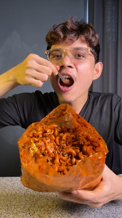 Makaroni cikruh pedas dari cemilan sartika #makaronicikruh #makaronicikruhpedasdaunjeruk #makaronicikruhdaunjeruk #TermurahDiShopee
