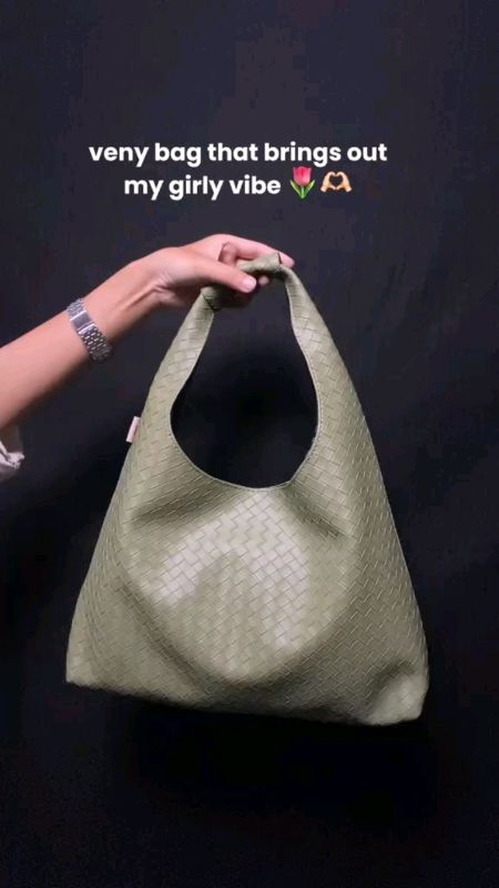 #taswanita #tasbahu #shoulderbag #tasmurah #taskekinian #taskuliah