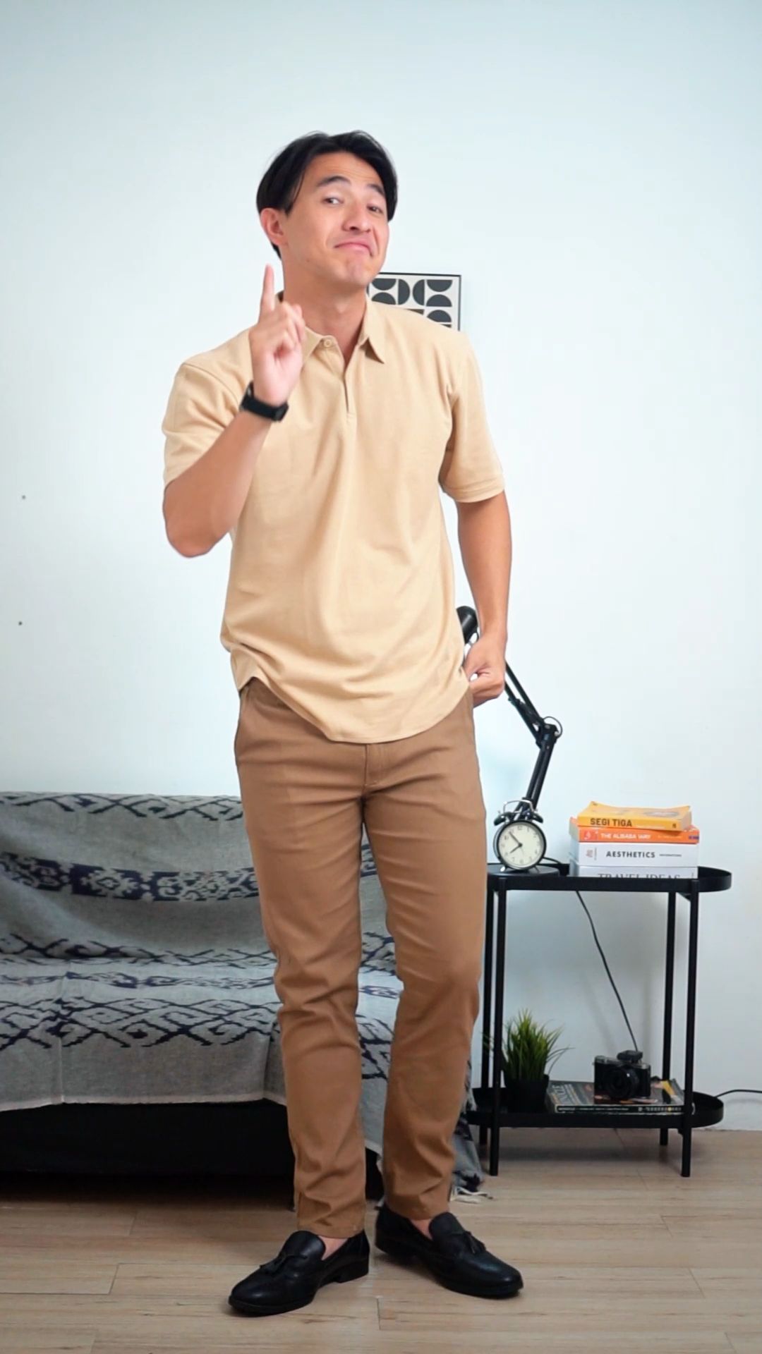 Warna netral, yang bikin lo keliatan kalem! #polo #poloshirt #poloshirtpria