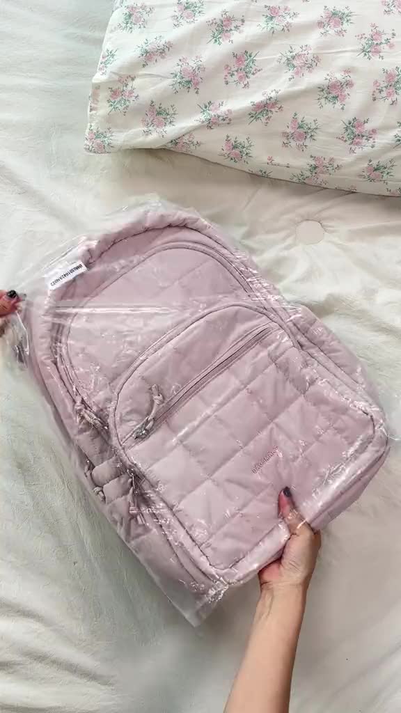 Tas ransel baru BAGSMART sangat lucu. Mungkin akan segera terjual habis. Jangan sampai ketinggalan!🛒🛒#bagsmart #bagsmartid #WIBGagan #PERLokal #payd