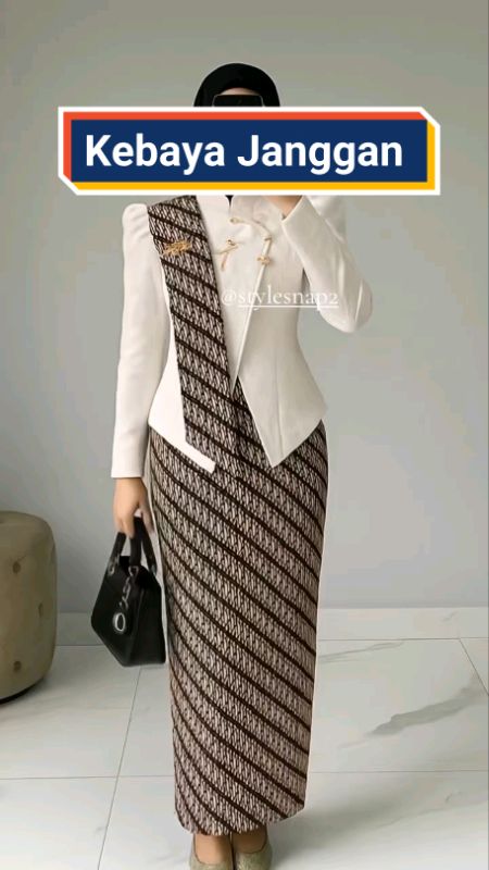 #kebayamodern #kebayawisuda #kebayakondangan #kebaya #kebayajanggan #kebayapremium #elslook