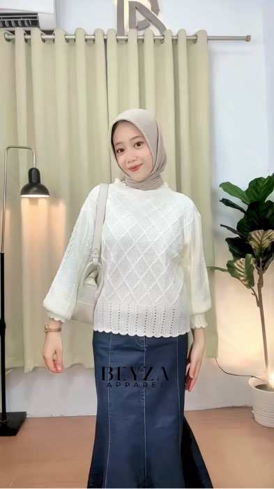 Udah punya outfit bukber belum 😅☺️ #blouse #blousewanita #sweater #sweaterwanita #bajuoversize