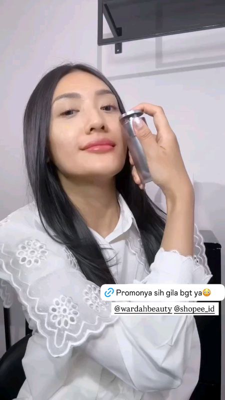 WARDAH RADIANT RESURFACING RETINAL CYSTEAMINE SERUM REVIEW BY ANISSA AZIZA