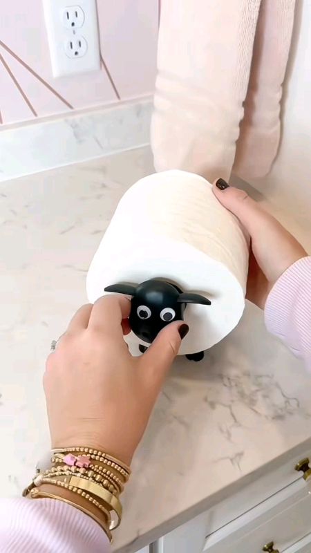 Tempat Tissue Shaun The Sheep #tempattisu #tempattissue #tempattisueaestetic #tempattisutoilet #RacunShopee #SpillBawaBerkah #ViralDiShopeeVideo