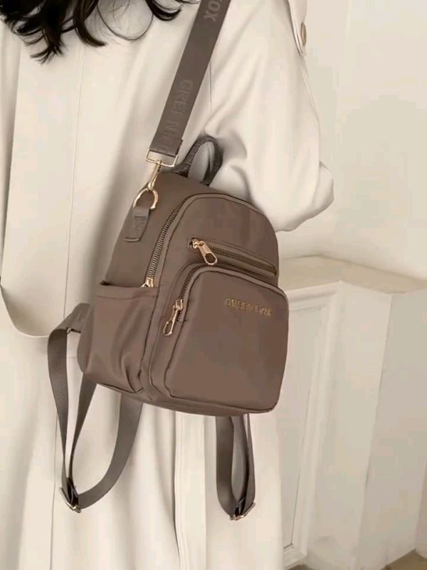 GREEN FOX - 9947 tas ransel 2in1 wanita bisa selempang original anti air tas mini terbaru keren Shopee Indonesia #tas #fyp #greenfox