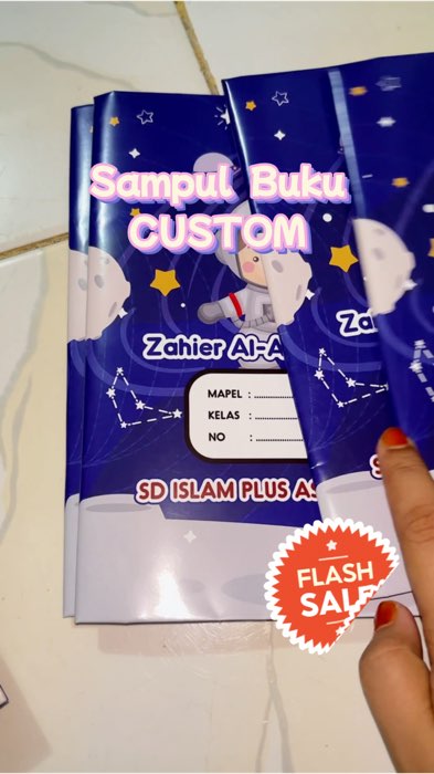 Biar buku anak makan rapih #sampulbuku #sampulbukucustom #customnamamurah #sampulbukuanak