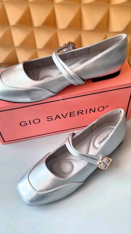 #flatshoes #giosaverino #ShopeeFashionHaul #GratisOngkirRP0 #fyp #ShopeeCOD #shopeeterkini #shopeevideofeed #RacunShopee #shopee #wedgeswanita
