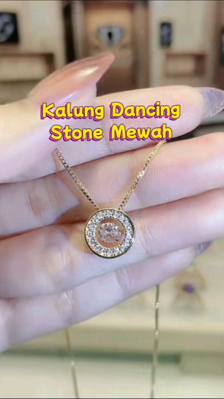#kalungdancingstone #liontindancingstone #kalungwanitacantik #kalungkekinian #kalungcranberry #cranberryjewelry #perhiasan #perhiasanlebaran2026 #tren