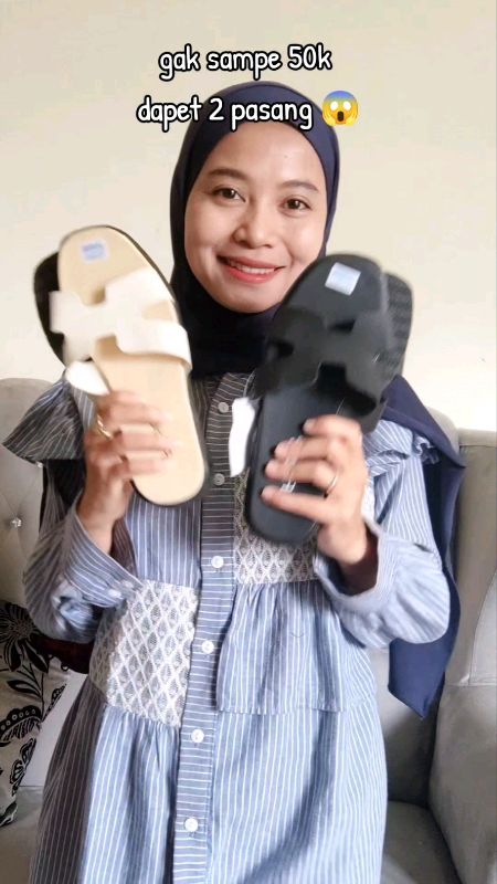 gak sampe 50k udah dapat 2 pasang sandal fladeo 😱😱 #sandalwanita #sandalfladeo #flatshoes #fladeo #RacunShopee #SpillRacunShopee #viraldishopee