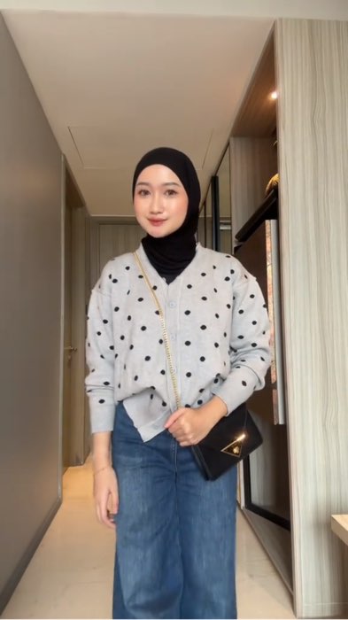 CARDIGAN polkadot #OOTDFashionShopee #SpillRacunShopee #GratisOngkirRP0 #DiskonRacunShopee #ShopeeLook