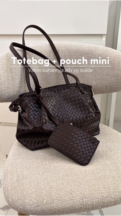 #totebag #totebagaesthetic #tas #taswanita #tasperempuan #RacunShopee #RacunShopeeCheck #RacunShopeeOutfit