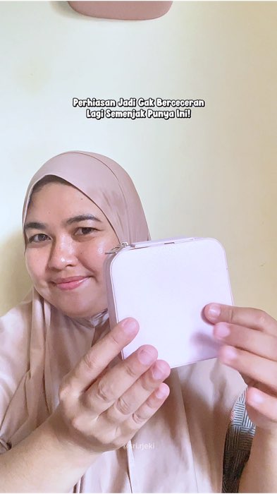 Kotak Perhiasan Mini #kotakperhiasan #kotakperhiasanmini #boxperhiasan #RacunShopee #DiskonRacunShopee #BadaiTapiBudget #ShopeeLook #CODinApa