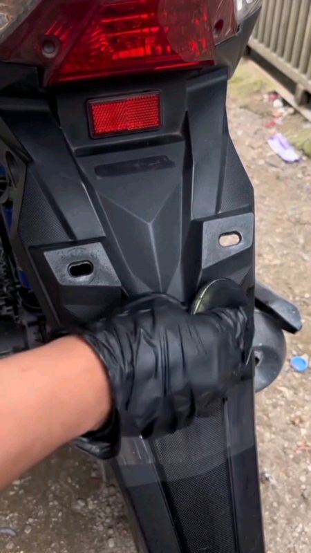 15k dapat 3btl pengkilat body motor mobil #pengkilatbodymotor #penghitambodymotor #penghitambodykasar #ViralDiShopeeVideo #PromoNonStop #ShopeeCOD #fy