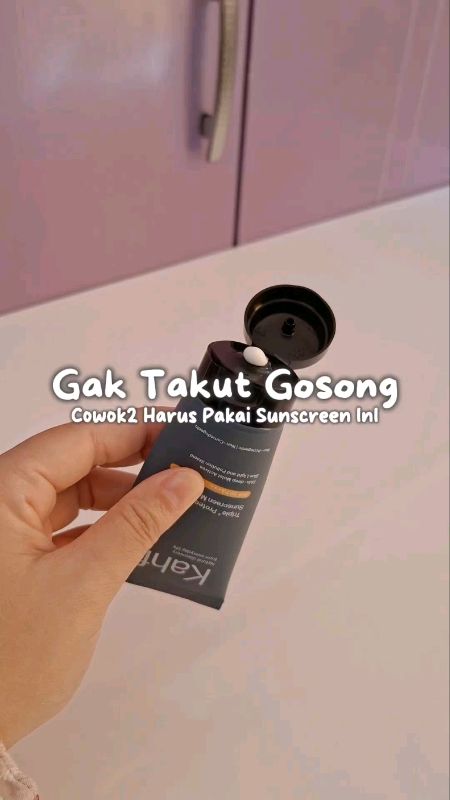 Cowok2 gak perlu takut gosong 😁 #kahfsunscreen #sunscreenreview #sunscreenkahf #sunscreenmurah #BadaiTapiBudget #GratisOngkirRP0 #ViralDiShopeeVideo
