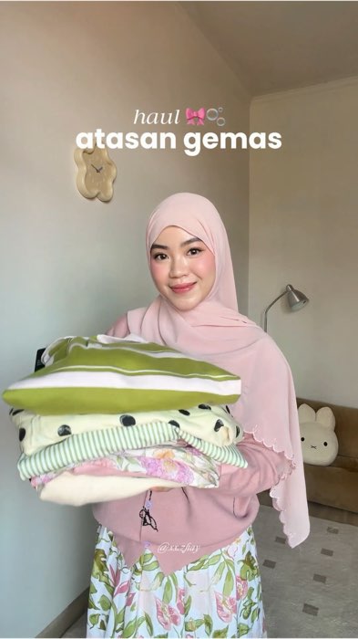 atasan gemes lagi🎀🌸 #RacunShopee #atasanwanita #blouse #cardiganrajut
