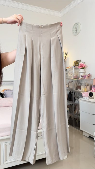 #OOTDFashionShopee #RacunShopee #barbarluxe #newlaviepants #celanakulot #loosepants #highwaistpants #laviepants