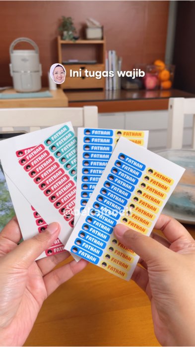 Sticker nama tahan air #sticker #stickernama #stickernamaanak #stickernamacustom #stickernamawaterproof