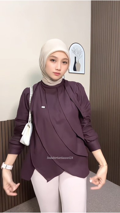 Blouse baru lagiiii , unik cantik lucuu . Cobain 1 yukk #blousecantik #kalunablouse #OOTDFashionShopee