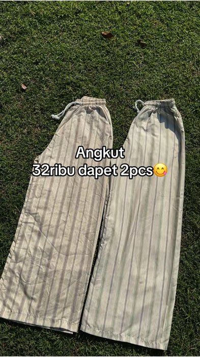 #celanastripe #celanakulot #stripepants #kulot #kulothighwaist #celanamurah #celanawanita #SpillRacunShopee #OOTDFashionShopee #SpillBawaBerkah #ootd
