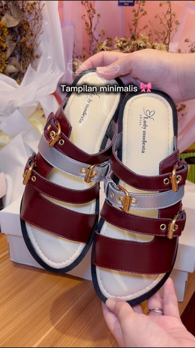 Irenna sandals kulit sintetis #sandalwanitakekinian #sendalwanitakorea #sandalsepatuwanita #irennasandals #shoopevideo #ShoopeCod #fypツ