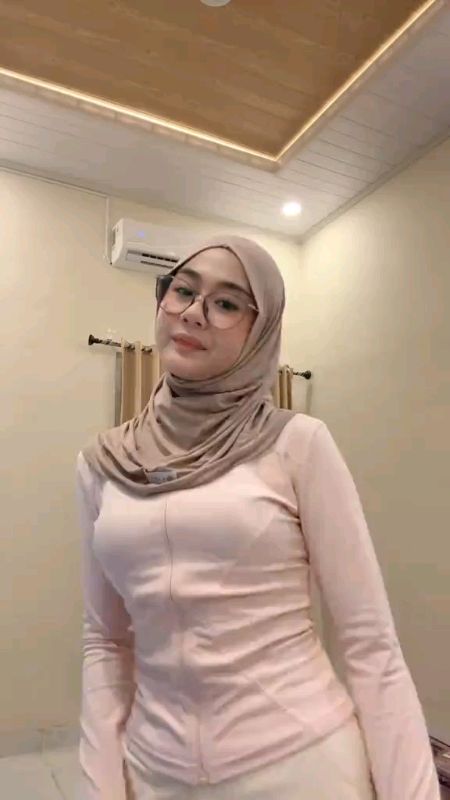 #shopeevideo #berandafyp #foryou jaket olahraga fit body