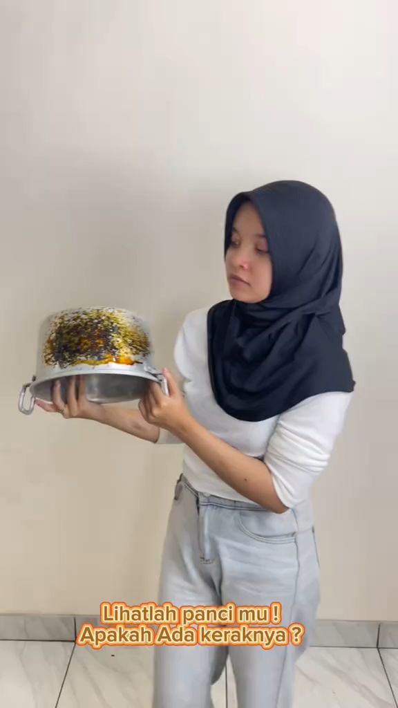 Cuci panci jadi gampang! Pembersih kerak panci terbaik untuk dapurmu yang lebih bersih dan sehat #pembersihkerakpanci
