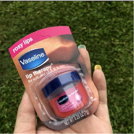 ❤ BELIA ❤ Viva Chic on Lips Lip Balm Pelembab bibir Moisture Jojoba Oil, Aloe UV Filter Vit E 4.2g