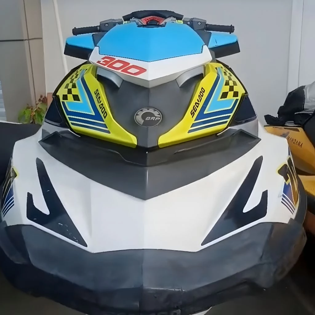 Jet Ski Speed Boat Asli Se-Doo RXP-X 300 Bekas Motor Jetski