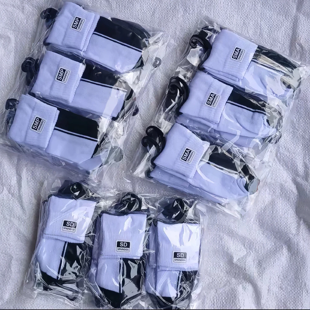 12 dan 6 pasang kaos kaki sekolah putih telapak hitam pendek SD/SMP/SMA