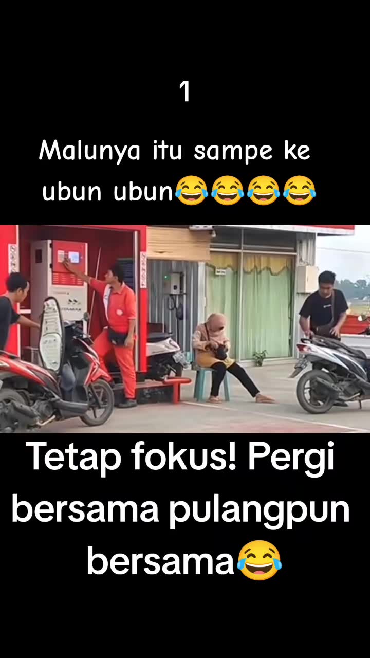 Tetap Fokus Dong😂😂  ゚viral #pengendaramotor #fyp #fyp #tetapfokus #lucu_ngakak #lucuabis #lucubanget #pengalamanhidup #adaadaaja