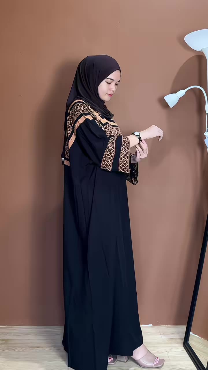 Emang ada abaya cuma 50rban?? Parah sih murah banget kualitas premium🤩 #abayalebaran #kaftan #abayapremium