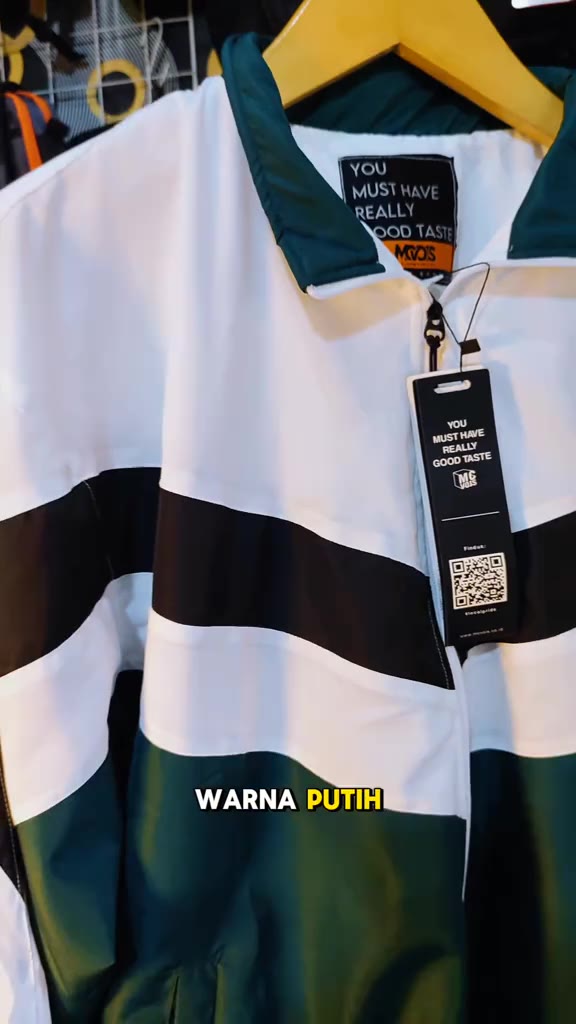 Rekomendasi jaket tracktop retro vitage MCvoice cocok nih buat kalian yang mau tampil klasik modern tapi tetep keren #jakettracktop #jaketpriawanita #jaketparasut #CapCut
