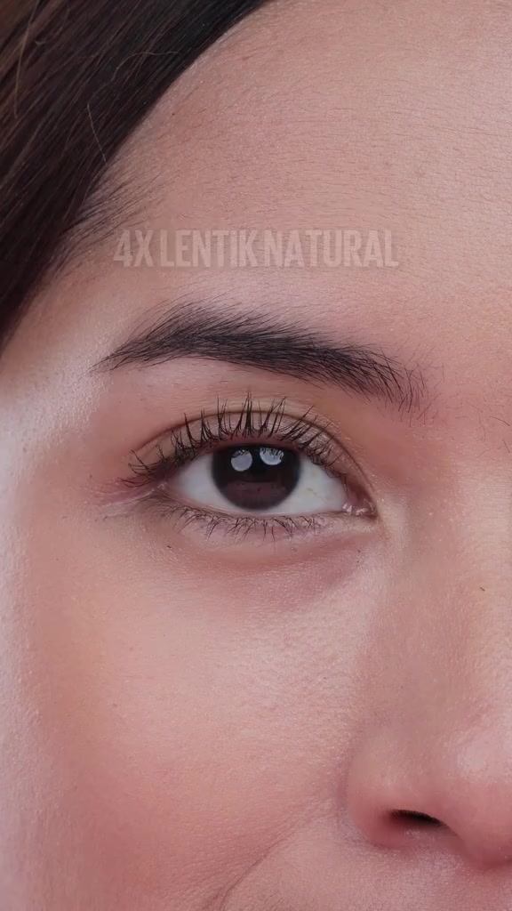Rekomendasi mascara yang bikin lentik natural tapi tahan lama 😌🔥 Hypercurl Waterproof Mascara bikin bulu mata tampak lebih lentik 4x dan natural.  Waterproof dan comfy dipake seharian. OG yang gak pernah gagal. #wearemaybelline
