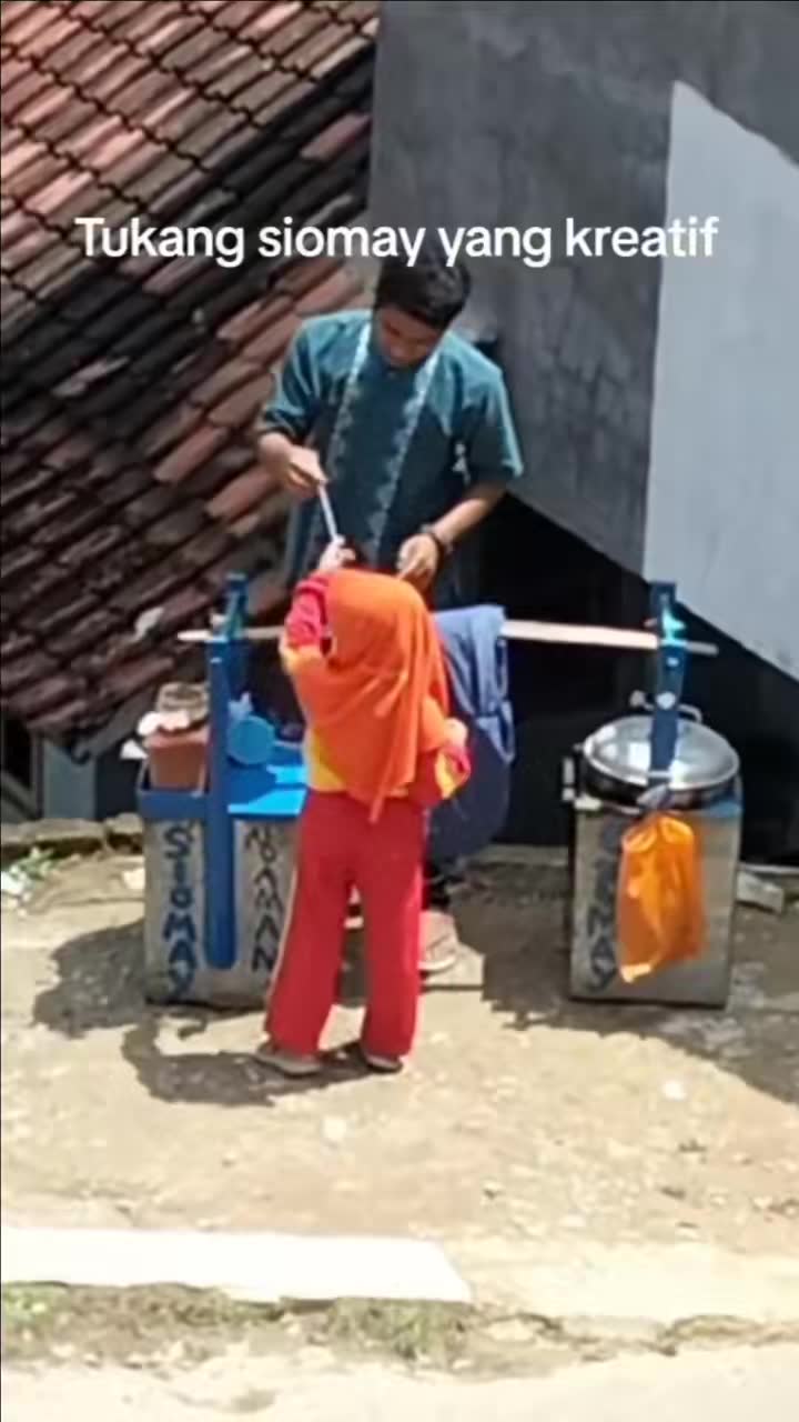 Kang Somay Alumni keknya      ゚viral #siomay #netizen #pengikut #fyp #fyp #fyp #ngakak