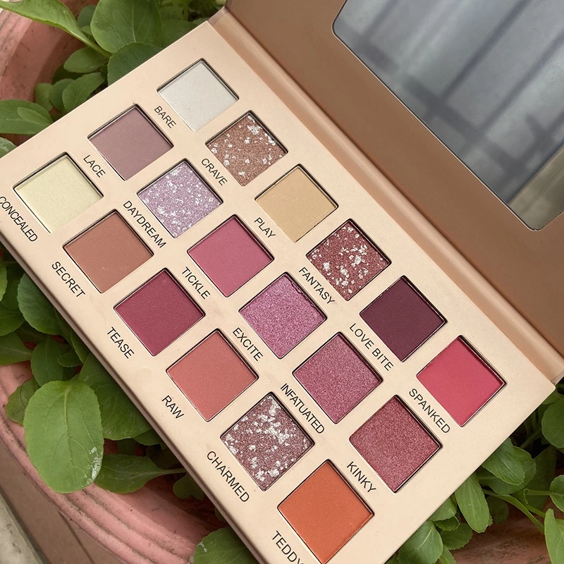 cod★ready★ Eyeshadow Korean Pallete 18 Warna Pigmented Eyeshadow Glitter Waterproof High Pigment And Smooth Powder Long Lasting Eye Cosmetics globallagilaku